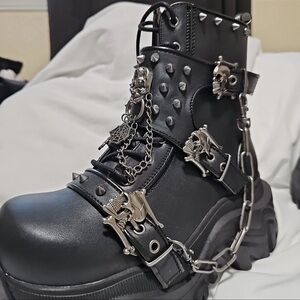 Demonia Gothic Skull & Chain Platform Combat Boots - Size 9